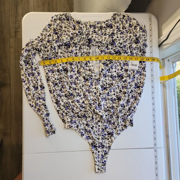 Free People Intimately Free Kaya Print Cutout Bodysuit Blue Micro Floral Fairy - Picture 12 of 13